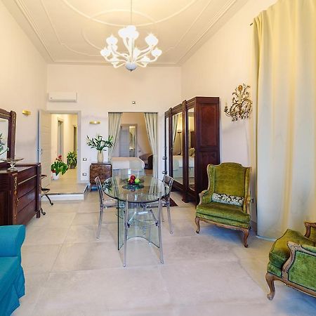 Waterfront Suites Кальяри Экстерьер фото